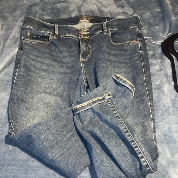 Torrid jeans size 18 - Picture 2 of 4